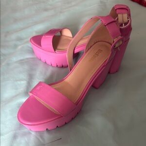 Vibrant Pink Platform Shoes with Chunky Heel